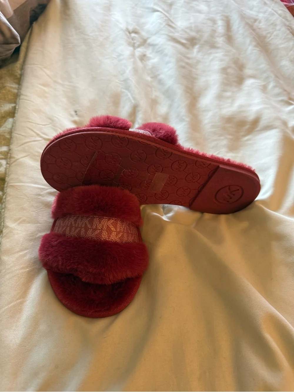 Michael Kors Burgundy Faux-Fur Logo Band Slide Slippers